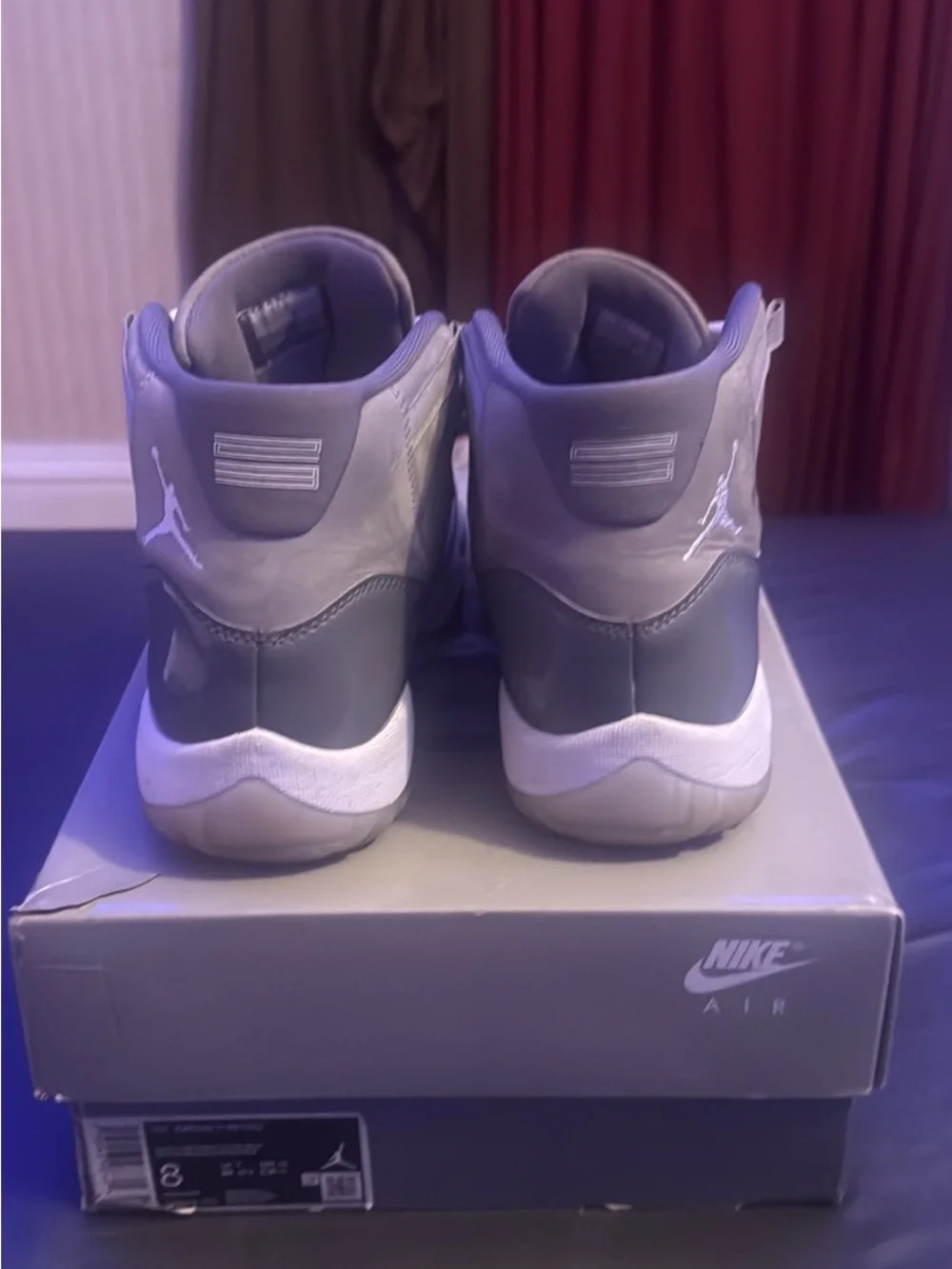 Nike Men Air Jordan 11 Retro Mid - Light Gray and White